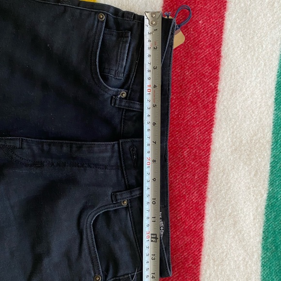 New, Buffalo HI-rise SKYLAR Jeans - Picture 6 of 8